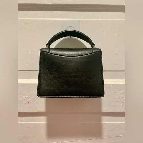 Elegant Black Handbag with Crystal Buckle - Picture 3 of 8